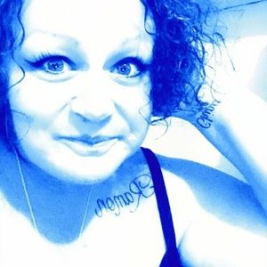 Meet your Posher, Crystal buyer not seller yet